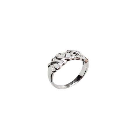 Anillo con Cuatro Corazones enlazados, es una anillo con mucho amor. Tiene un precioso diseño y una forma muy original. Medidas: Espesor de aro: 3 mm Ancho en la parte mas estrecha : 2.6 mm Zona del los corazones: 7 mm Fabricado en plata de ley 925 Lleva contigo el amor con este precioso Anillo Cuatro Corazones enlazados. Fabricado en plata de ley 925 y con un diseño original. ¡Hazlo tuyo hoy mismo!  Consulta tu talla  de anillo con las tres formulas de tallaje que puedes encontrar en nuestro blog⇐
