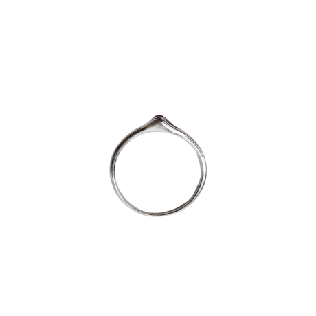 Anillo de plata con una circonita en el centro