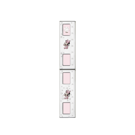 El Metro medidor infantil de Baby Minnie esta fabricado en acero laminado con huecos para cuatro fotos, decorado con una pequeña Minnie es una opción ideal para cualquier habitación infantil.